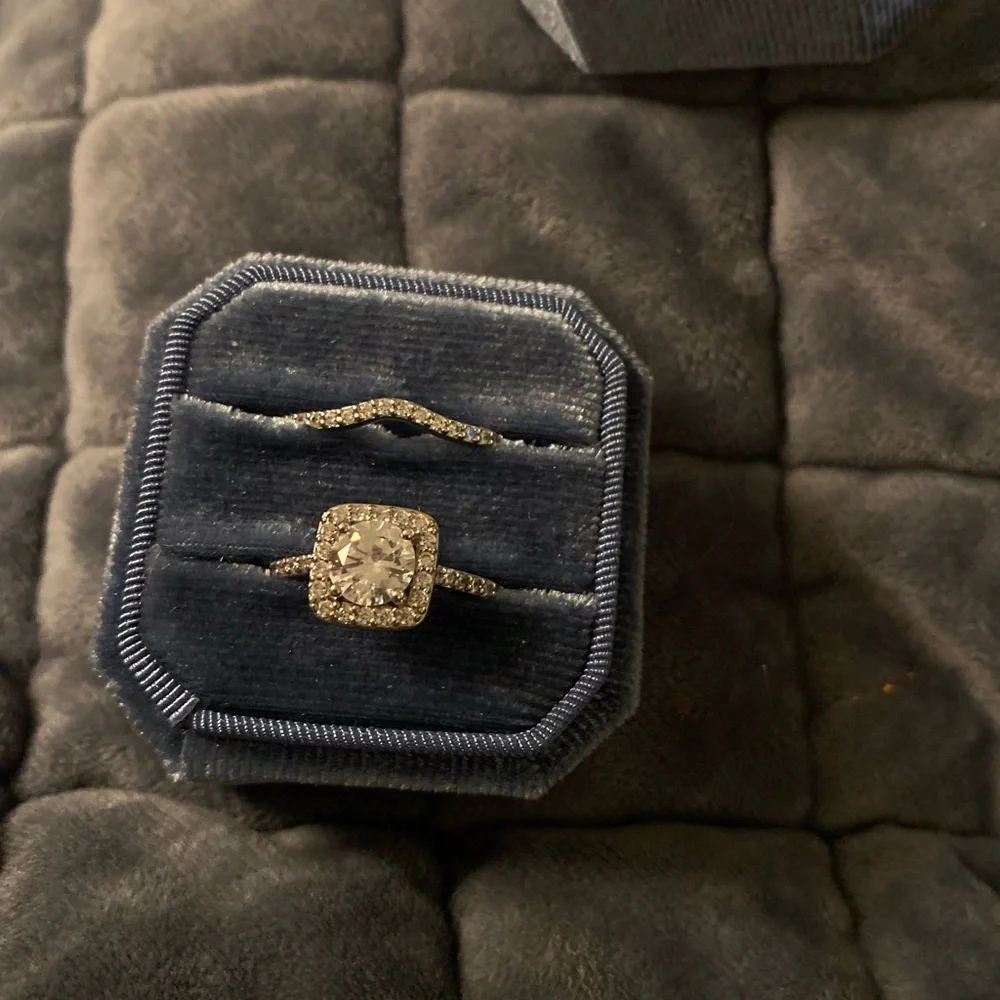 Lab created diamond Engagement Set - Picture 3 of 4